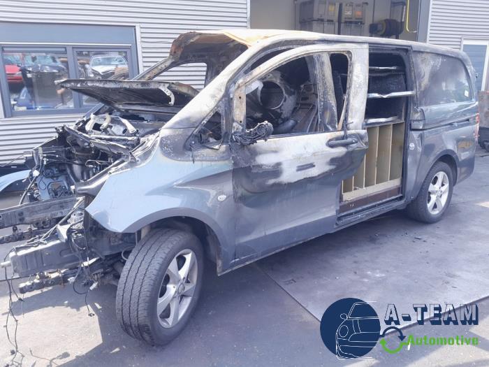 Mercedes Vito 2.2 119 CDI 16V BlueTEC Salvage vehicle (2015, Gray)