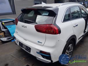 Kia Niro I E-Niro 64 kWh Épave (2022, Blanc)