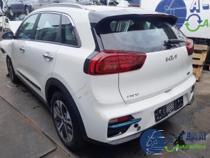 Kia Niro I E-Niro 64 kWh Épave (2022, Blanc)