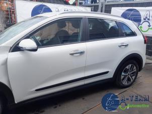 Kia Niro I E-Niro 64 kWh Épave (2022, Blanc)