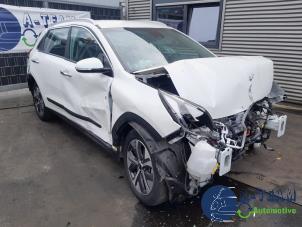 Kia Niro I E-Niro 64 kWh Épave (2022, Blanc)