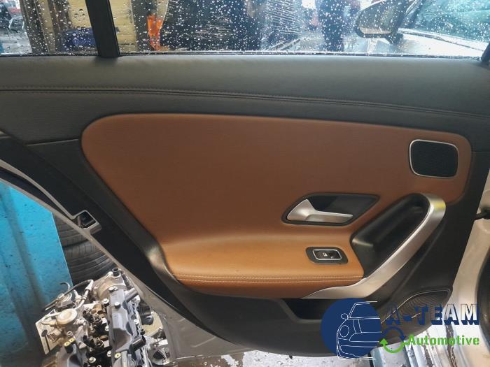 Mercedes A Limousine 2.0 A-250 Turbo 16V 4Matic Épave (2019, Gris)