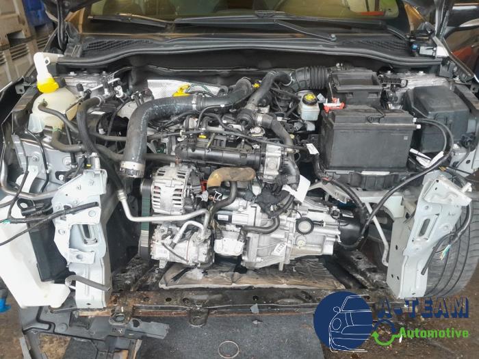 Renault Clio IV 0.9 Energy TCE 90 12V Salvage vehicle (2015, Gray)