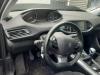 Peugeot 308 SW 1.2 12V e-THP PureTech 130 Vehículo de desguace (2017, Azul)