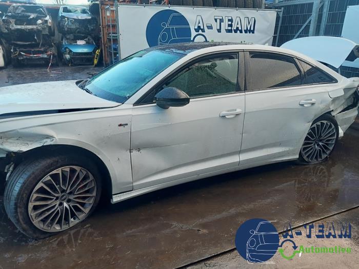 Audi A6 2.0 16V 55 TFSI E Quattro Épave (2021, Blanc)