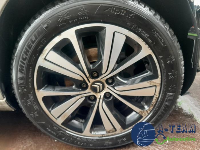 Citroen C4 Grand Picasso 1.6 BlueHDI 120 Schrottauto (2019, Grau)