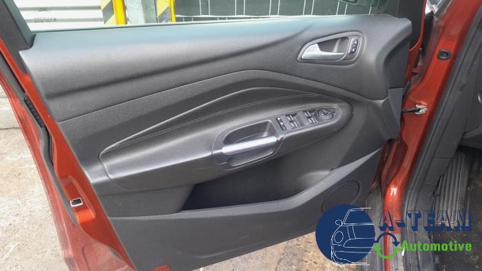 Ford C-Max 1.5 Ti-VCT EcoBoost 150 16V Épave (2015, Rouge)