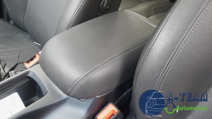 Ford C-Max 1.5 Ti-VCT EcoBoost 150 16V Épave (2015, Rouge)