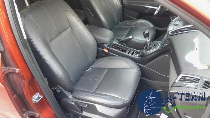 Ford C-Max 1.5 Ti-VCT EcoBoost 150 16V Épave (2015, Rouge)