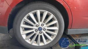 Ford C-Max 1.5 Ti-VCT EcoBoost 150 16V Épave (2015, Rouge)