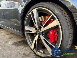 Audi RS 3 Sportback 2.5 TFSI 20V Quattro Samochód złomowany (2019, Czarny)
