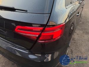 Audi RS 3 Sportback 2.5 TFSI 20V Quattro Samochód złomowany (2019, Czarny)