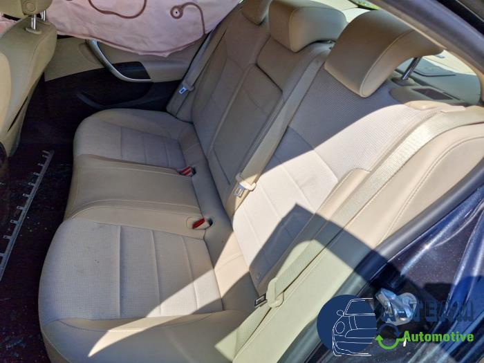 Opel Insignia 2.0 Turbo 16V Ecotec Schrottauto (2010, Schwarz)