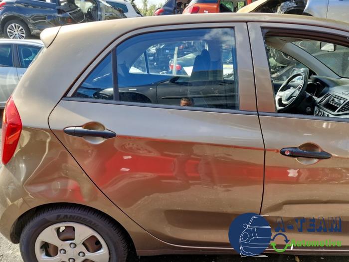 Kia Picanto 1.0 12V Schrottauto (2011, Braun)