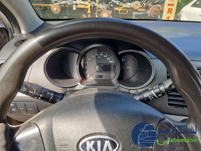 Kia Picanto 1.0 12V Schrottauto (2011, Braun)