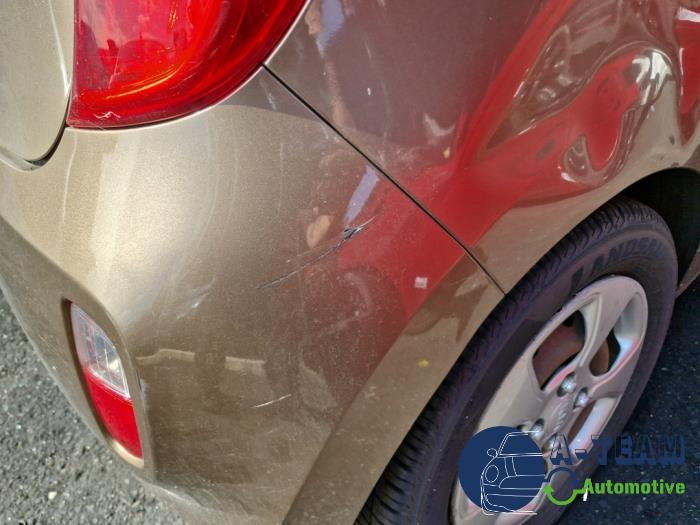 Kia Picanto 1.0 12V Schrottauto (2011, Braun)