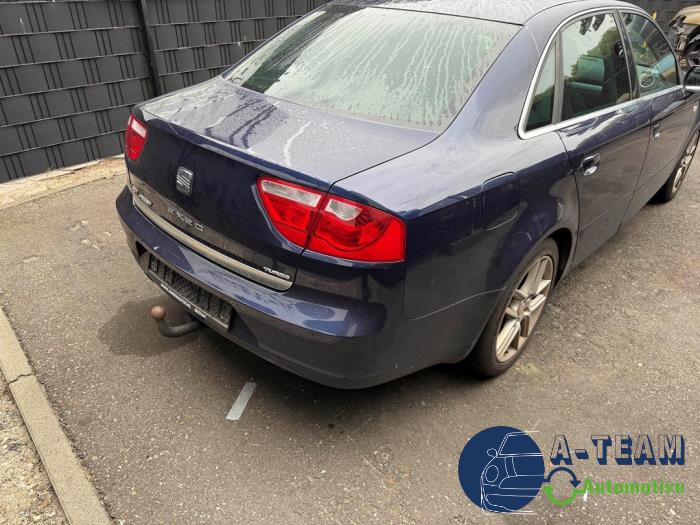 Seat Exeo 1.8 T 20V Vehículo de desguace (2009, Azul)