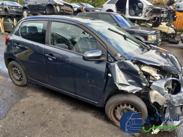 Citroen C1 1.0 Vti 68 12V Samochód złomowany (2014, Metalik, Szary)