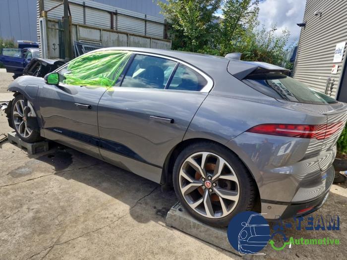 Jaguar I-Pace EV400 AWD Épave (2018, Gris)