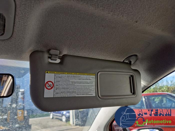 Toyota Yaris II 1.3 16V VVT-i Vehículo de desguace (2007, Rojo)