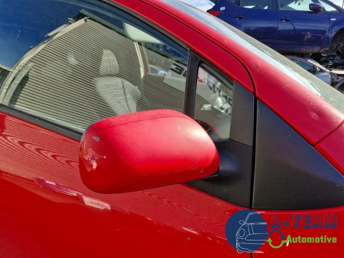 Toyota Yaris II 1.3 16V VVT-i Vehículo de desguace (2007, Rojo)