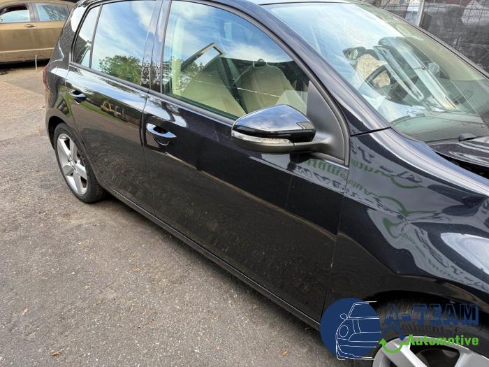 Volkswagen Golf VI 1.4 TSI 122 16V Samochód złomowany (2011, Czarny)