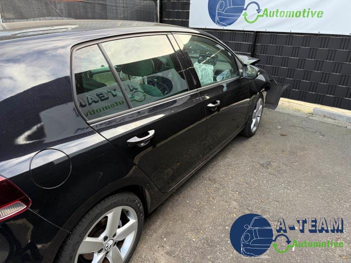 Volkswagen Golf VI 1.4 TSI 122 16V Samochód złomowany (2011, Czarny)
