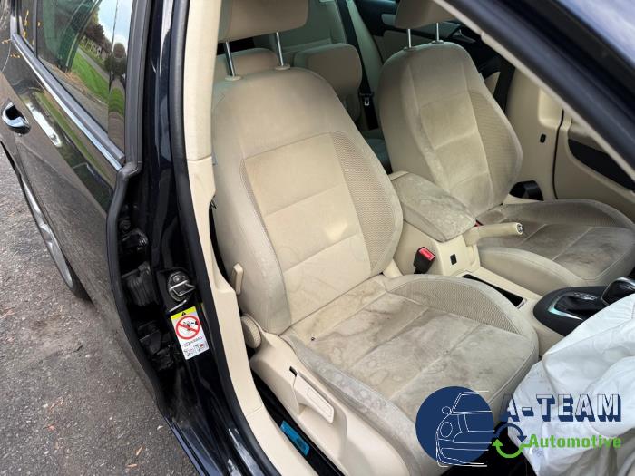 Volkswagen Golf VI 1.4 TSI 122 16V Samochód złomowany (2011, Czarny)