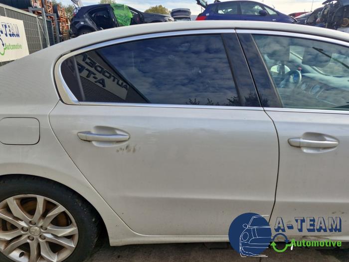 Peugeot 508 2.0 Hybrid4 16V Schrottauto (2014, Weiß)