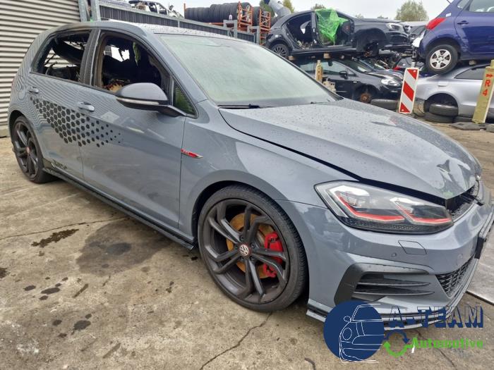 Volkswagen Golf VII 2.0 GTI TCR 16V Épave (2019, Gris)