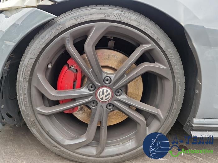 Volkswagen Golf VII 2.0 GTI TCR 16V Épave (2019, Gris)