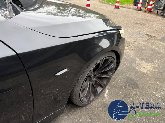 BMW 5-Serie 02- Vehículo de desguace (2004, Metálico, Negro, Azul zafiro, Zafiro negro)