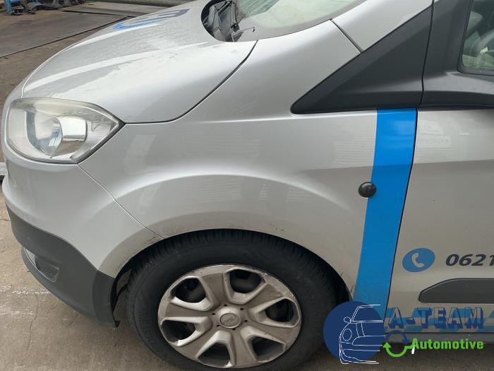 Ford Transit Courier 1.5 TDCi 75 Épave (2016, Métallisé, Argenté)