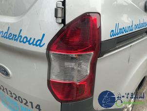 Ford Transit Courier 1.5 TDCi 75 Épave (2016, Métallisé, Argenté)