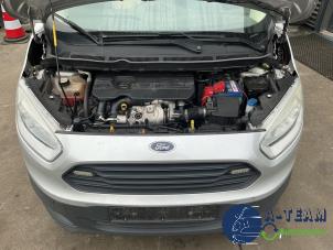 Ford Transit Courier 1.5 TDCi 75 Épave (2016, Métallisé, Argenté)