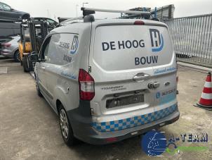 Ford Transit Courier 1.5 TDCi 75 Épave (2016, Métallisé, Argenté)