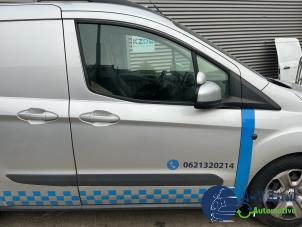 Ford Transit Courier 1.5 TDCi 75 Épave (2016, Métallisé, Argenté)