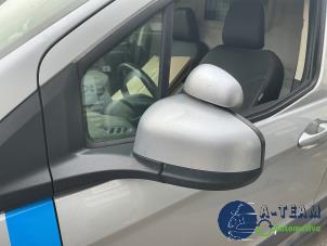 Ford Transit Courier 1.5 TDCi 75 Épave (2016, Métallisé, Argenté)