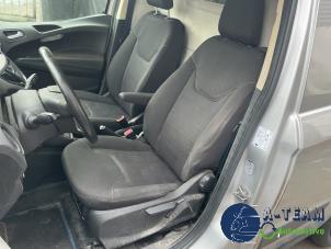 Ford Transit Courier 1.5 TDCi 75 Épave (2016, Métallisé, Argenté)