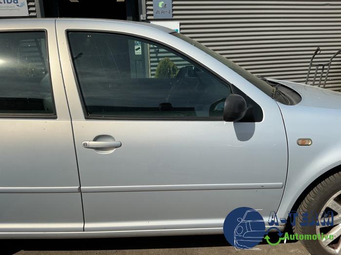 Volkswagen Golf IV 2.3 V5 GTI Vehículo de desguace (1998, Gris)