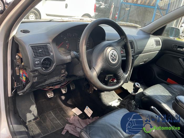 Volkswagen Golf IV 2.3 V5 GTI Vehículo de desguace (1998, Gris)