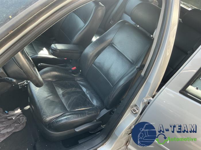 Volkswagen Golf IV 2.3 V5 GTI Vehículo de desguace (1998, Gris)