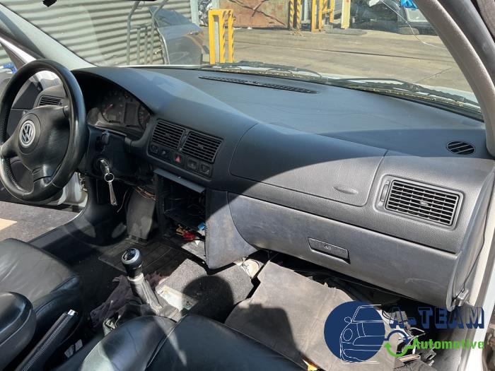 Volkswagen Golf IV 2.3 V5 GTI Vehículo de desguace (1998, Gris)
