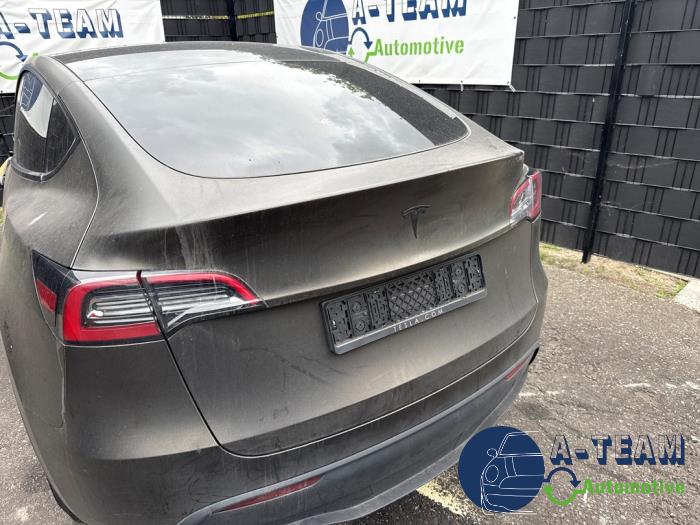 Tesla Model Y Long Range,Performance Vehículo de desguace (2023, Negro)