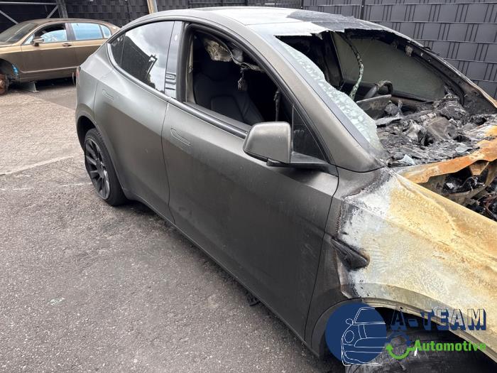 Tesla Model Y Long Range,Performance Vehículo de desguace (2023, Negro)