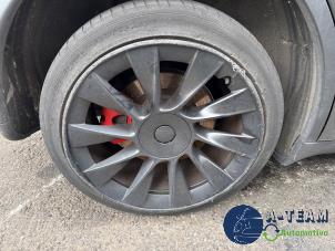 Tesla Model Y Long Range,Performance Vehículo de desguace (2023, Negro)
