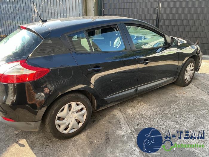 Renault Megane III Berline 1.5 dCi 110 Vehículo de desguace (2012, Negro)