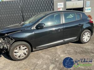 Renault Megane III Berline 1.5 dCi 110 Vehículo de desguace (2012, Negro)