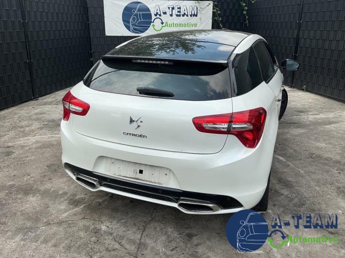 Citroen DS5 1.6 16V THP 200  (Schrott)