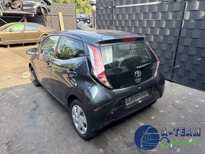 Toyota Aygo 1.0 12V VVT-i Vehículo de desguace (2015, Gris)